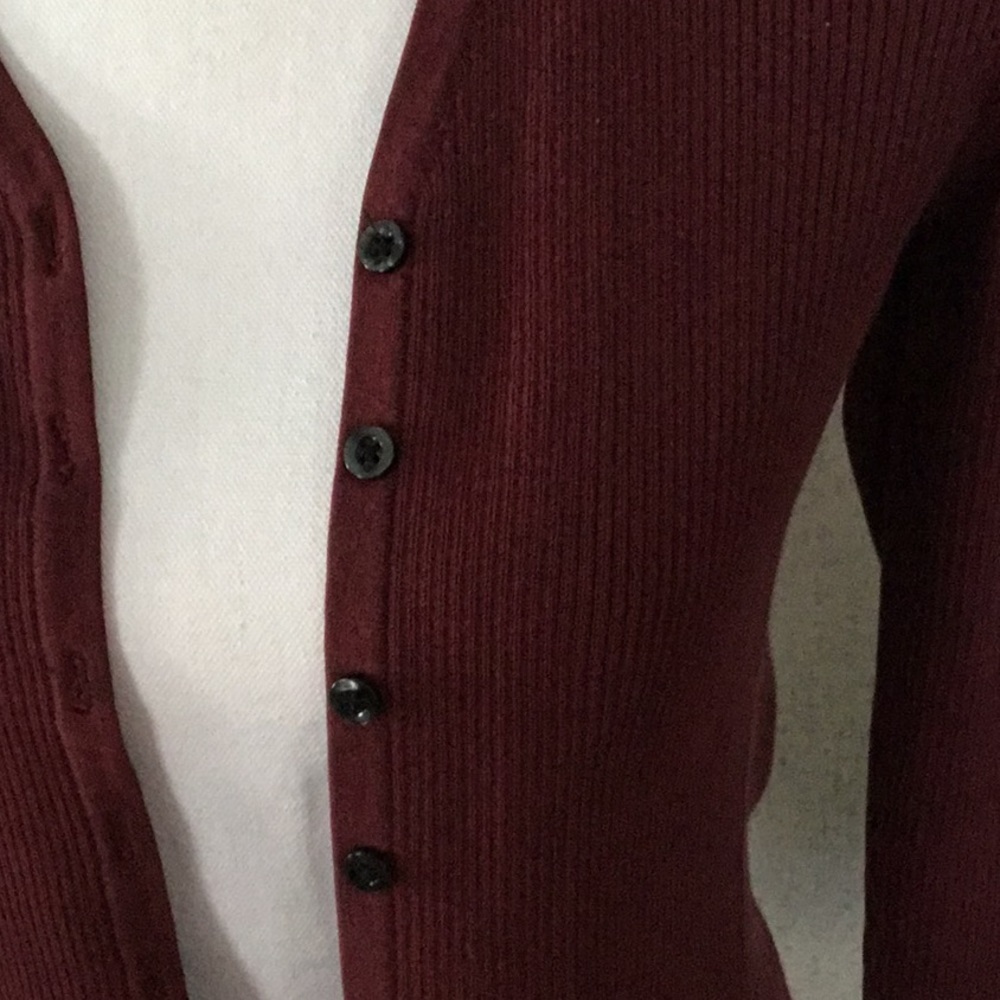 Gap wine colored buttoned up the front long sleeved ribbed sweater-cover… - Picture 6 of 14